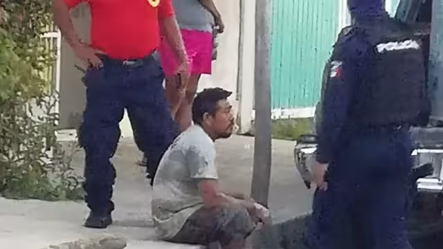 Personal de bomberos,protección civil, seguridad pública y la cruz roja, así como la guardia nacional, acudieron a un predio del accidente