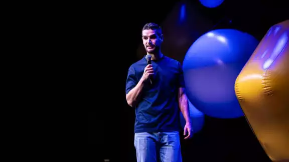 Adrián Marcelo señaló que no le importa la cancelación de sus presentaciones Adrián Marcelo señaló que no le importa la cancelación de sus presentaciones
