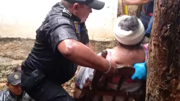 La mujer fue trasladada al IMSS de Motul La mujer fue trasladada al IMSS de Motul