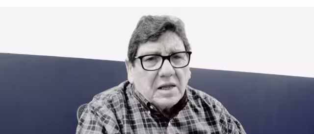 Estuvo hospitalizado durante tres semanas por un problema respiratorio antes de su fallecimiento.