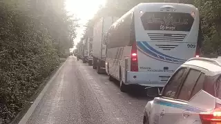 Suman 24 horas de bloqueo en la vía Mérida-Cancún por vecinos de Ignacio Zaragoza