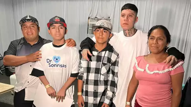 Adolfo y su familia conocieron a Santa Fe Klan