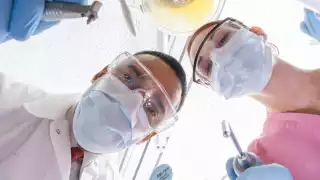 Te dejamos algunas opciones para celebrar a esos dentistas que velan por nuestra salud bucal. Foto: Especial