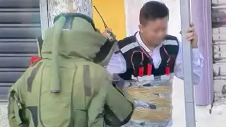 Policía de Ecuador logra desactivar explosivos del cuerpo de un hombre en Guayaquil