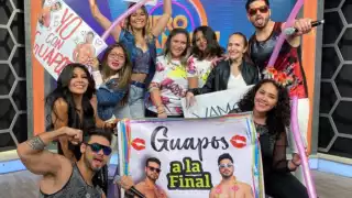 Los Guapos hasta club de fans tienen en el programa. Foto TV Azteca.