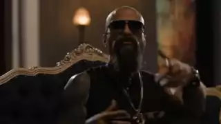 Se trata del último video musical que estrenó hace cuatro días el rapero regiomontano. Foto: Youtube Cartel de Santa