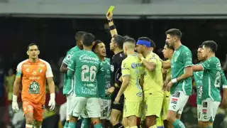 Liga MX: Lucas Romero reveló lo que le dijo el árbitro antes del rodillazo