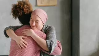 Los abrazos son la mejor medicina. Foto: Especial