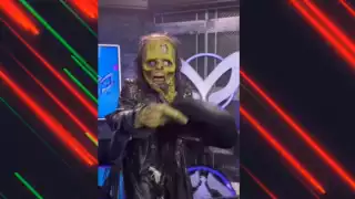 Jinete era un zombie, pero de bajo de su máscara un guapo actor de novelas. Foto: Especial