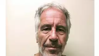 Juan Pablo II, Clinton y Trump aparecen en la lista de famosos mencionados en caso Jeffrey Epstein