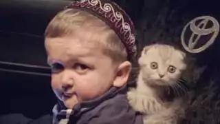 Hasbulla criticado por maltratar a su gato: VIDEO