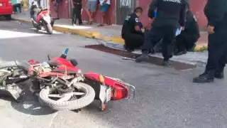 En el triciclo viajaban dos mujeres que resultaron con lesiones