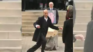 El viudo le bailó a su esposa antes de su entierro. Foto: Especial