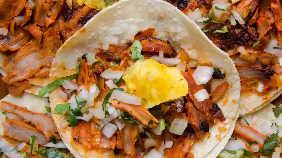 Tacos de pastor no es de lo más comido en América. Foto: Especial Tacos de pastor no es de lo más comido en América. Foto: Especial