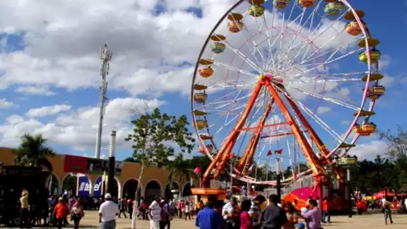 Los juegos mecánicos son unos de los atractivos de la feria. Foto: Especial Los juegos mecánicos son unos de los atractivos de la feria. Foto: Especial