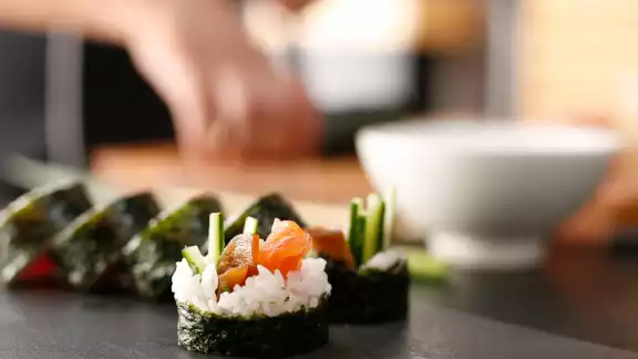 El sushi es la comida de tradición en Japón. Foto: Especial