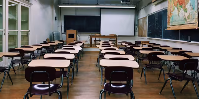 Te despejamos la duda sobre si habrá o no clases este miércoles 8 de marzo. Foto: Especial