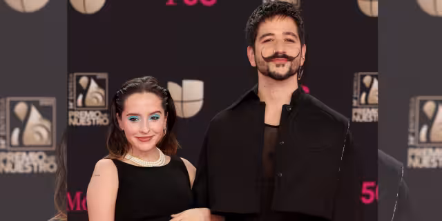 Camilo y Evaluna compartían a su manera fotos de su primogénita. Foto:Especial