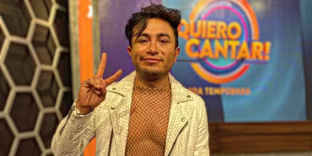 Aún y con el maquillaje corrido por el llanto, Gabriel posó para la foto. Foto: VengaLaAlegría