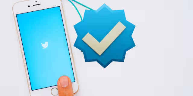 Desde hace unos días ya podemos ver la paloma dorada. Foto: Especial