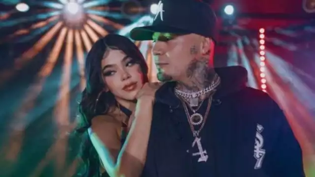 Su relación comenzó como una amistad y por fin, varios meses después confirmaron su relación. Foto:Especial