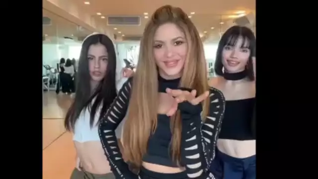 La cantante de "Inevitable" ahora pondrá de moda la coreografía de la estrofa que habla de Piqué. Foto: Especial