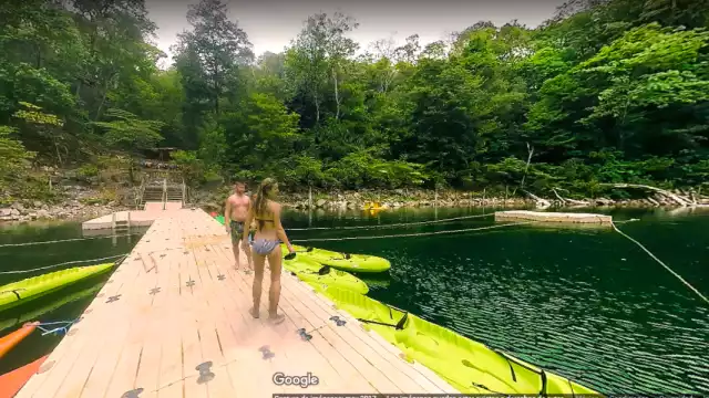 Disfruta un día en el Cenote Azul, pero también puedes visitar sus alrededores. Foto: Google Maps