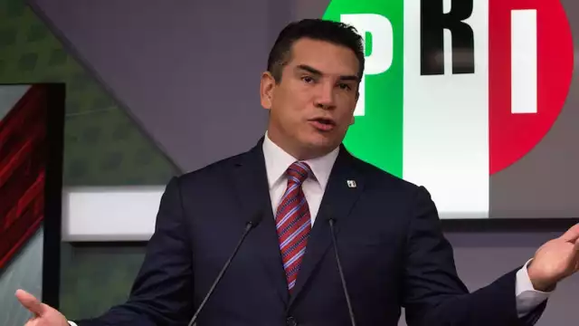 Alejandro Moreno Cárdenas, muestra su apoyo a Enrique Peña Nieto