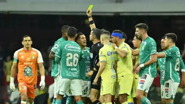 Liga MX: Lucas Romero reveló lo que le dijo el árbitro antes del rodillazo