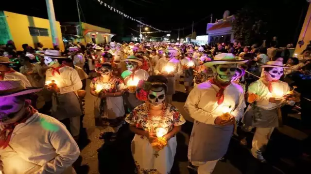 El Paseo de las Ánimas es tradición de Mérida