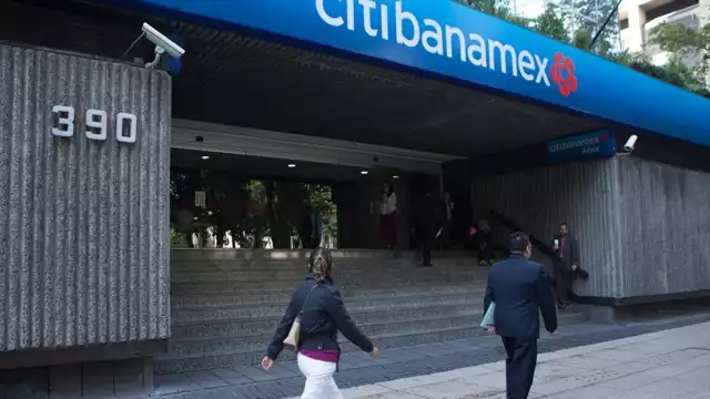 El titular de Segob descartó interés del gobierno en comprar Banamex, tras el anuncio de Citigroup.