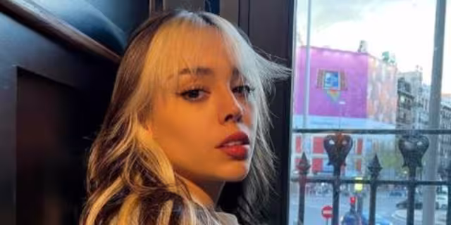 Aunque no ha confirmado que Alex Hoyer sea la pareja sentimental de Danna Paola, la cantante se mostró muy indignada por los rumores