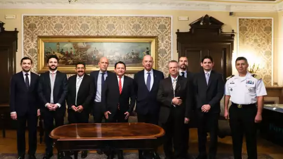 Joaquín Díaz Mena viajó a Italia junto a miembros de su gabinete