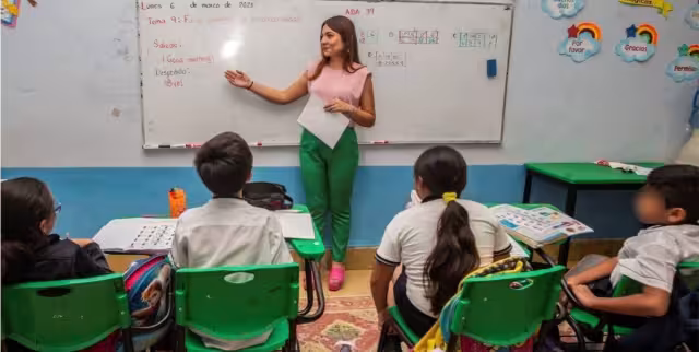 La beca Rita Cetina beneficiará a alumnos de preescolar, primaria y secundaria