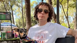 Se estima que Luisito Comunica recibe, por publicidad que se presenta en YouTube, aproximadamente 160 mil dólares