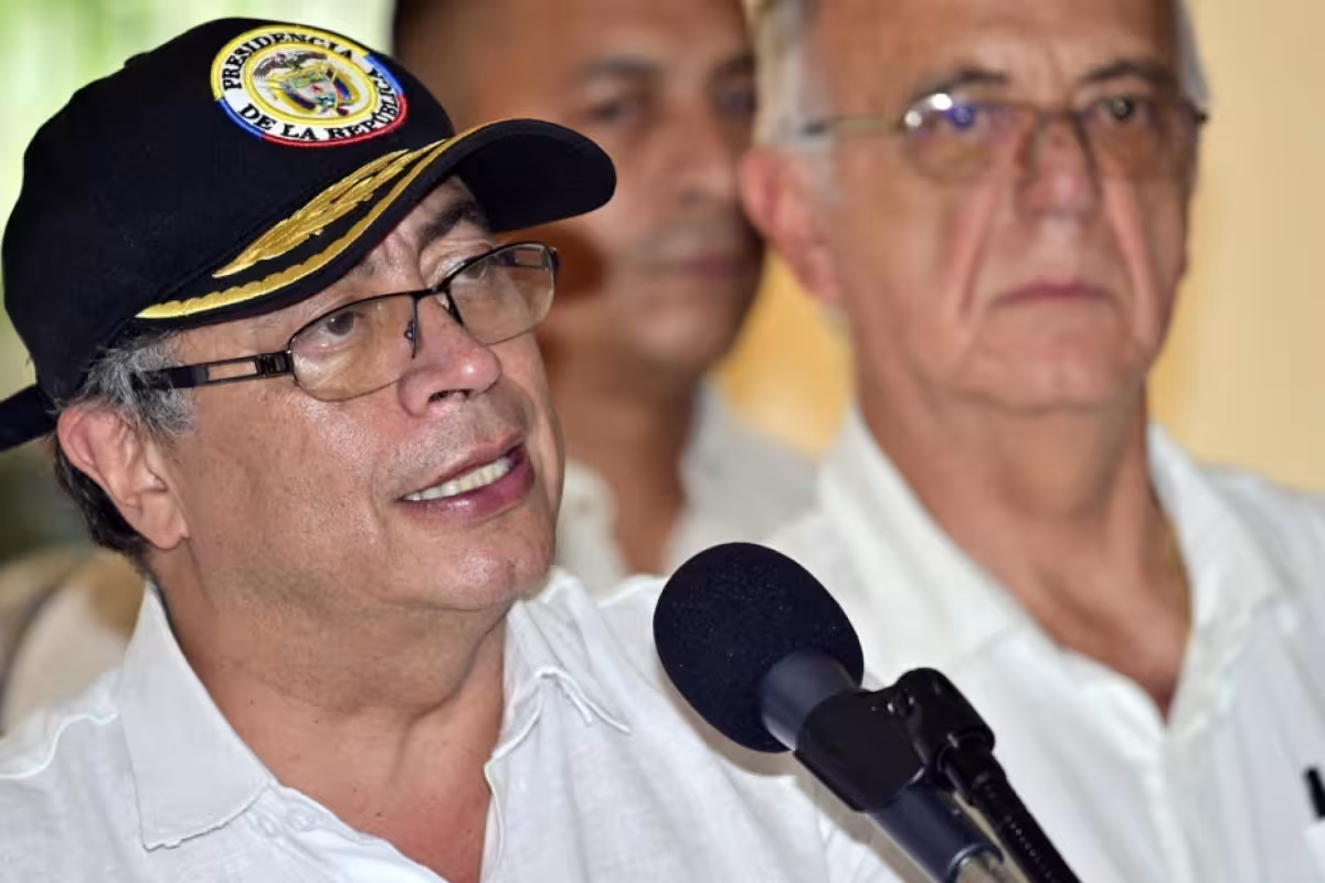 Fiscalía de Colombia investiga al hijo de Gustavo Petro por lavado de ...