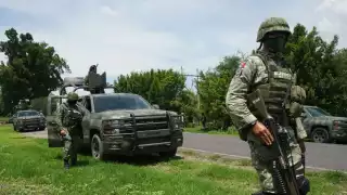 Un enfrentamiento a balazos entre militares del Ejército mexicano y un grupo de sicarios de grupos del narcotráfico dejó un saldo de siete muertos y seis detenidos
