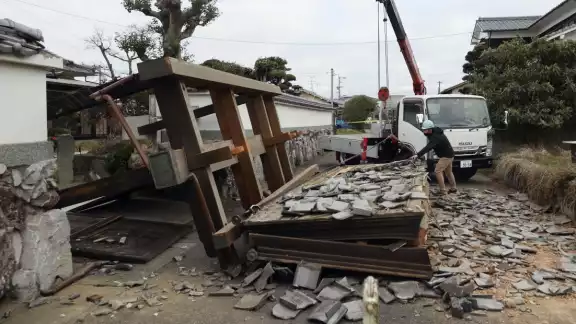 Un sismo de magnitud 6.6 sacudió este sábado el sudoeste de Japón, Un sismo de magnitud 6.6 sacudió este sábado el sudoeste de Japón,