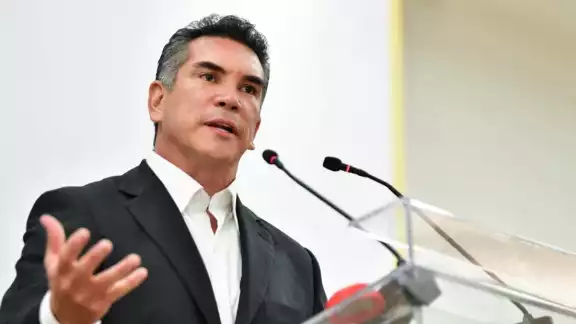 Alejandro Moreno es acusado de enriquecimiento ilícito