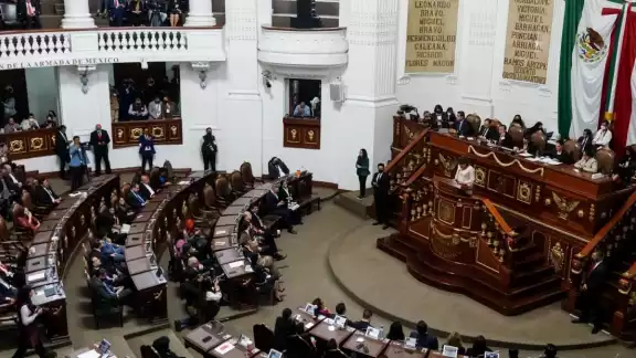 La medida fue aprobada con 42 votos a favor, 22 en contra y una abstención La medida fue aprobada con 42 votos a favor, 22 en contra y una abstención