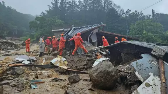 La mayor parte de las víctimas mortales han fallecido a causa de deslizamientos de tierra en Corea del Sur. La mayor parte de las víctimas mortales han fallecido a causa de deslizamientos de tierra en Corea del Sur.