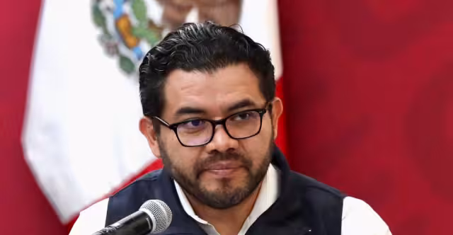 Su desempeño laboral del nuevo Secretario Particular de Claudia Sheinbaum ha sido en la Jefatura de la CDMX