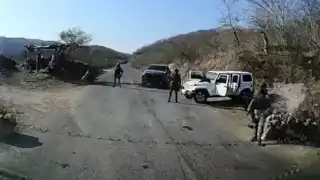 AMLO se topó con un comando armado en Badiraguato en su recorrido en Sinaloa