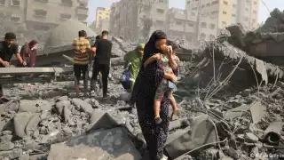 Hamas inicia liberación de rehenes tras tregua con Israel