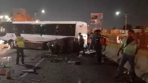 Se reportan 21 personas heridas, aunque se desconoce la cifra exacta de heridos Se reportan 21 personas heridas, aunque se desconoce la cifra exacta de heridos