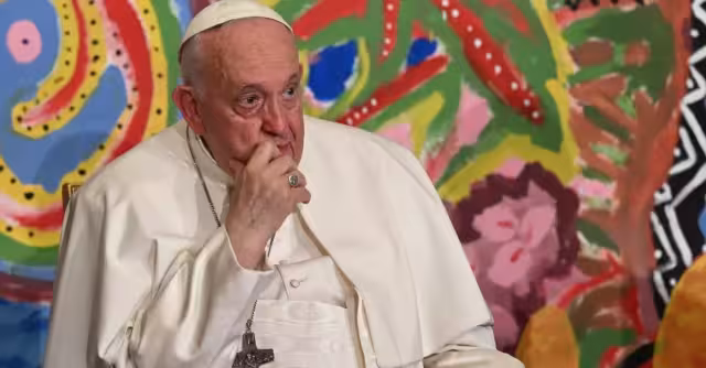 Papa Francisco se reporta enfermo