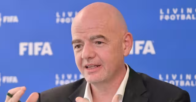 Mundial de Qatar 2022: Infantino anuncia mil millones de dólares más "para el desarrollo del futbol"