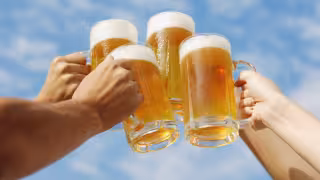Día Internacional de la Cerveza: así nació la celebración que hoy reúne a millones de personas