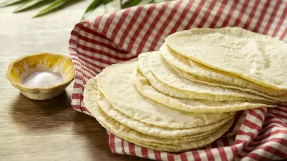 La tortilla es uno de los alimentos que más se ha visto afectados por la inflación La tortilla es uno de los alimentos que más se ha visto afectados por la inflación
