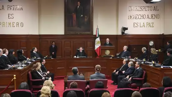 AMLO propone para la Corte a Bernardo Bátiz, Loretta Ortiz y Verónica de Gyvés AMLO propone para la Corte a Bernardo Bátiz, Loretta Ortiz y Verónica de Gyvés